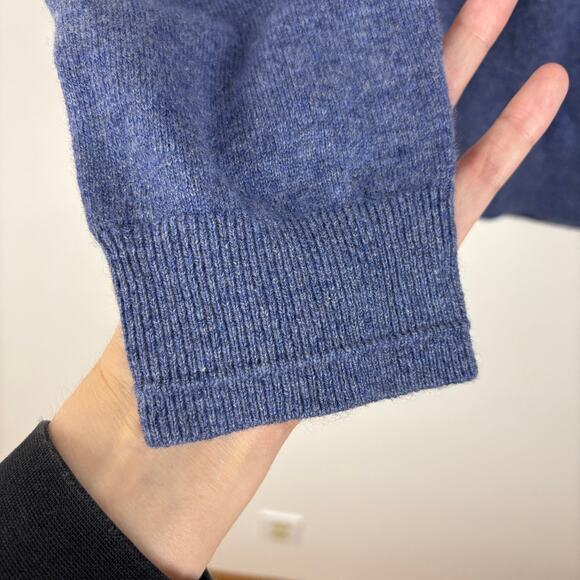 Vince Blue V-Neck 100% Cashmere Sweater Large minimalist quiet luxury - Picture 4 of 9